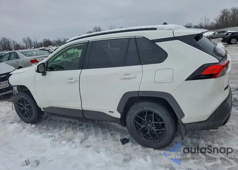 2023 Toyota Rav4 Le z USA, uszkodzony, nr VIN JTMMWRFV7PD183259